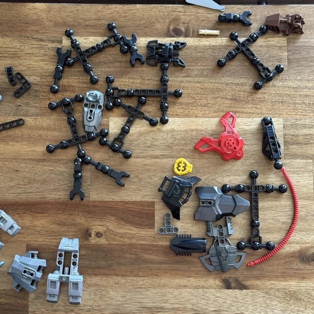 LEGO BIONICLE Hero Factory Bulk Lot of 200+ Parts Pieces 1 LB+ SEE PICTURES!